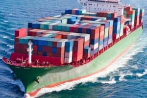 Read more about the article How Much Does a Cargo Ship Weigh?