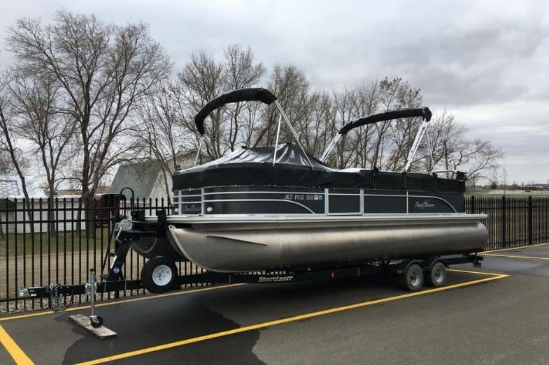 How much does a 24 foot pontoon boat weight