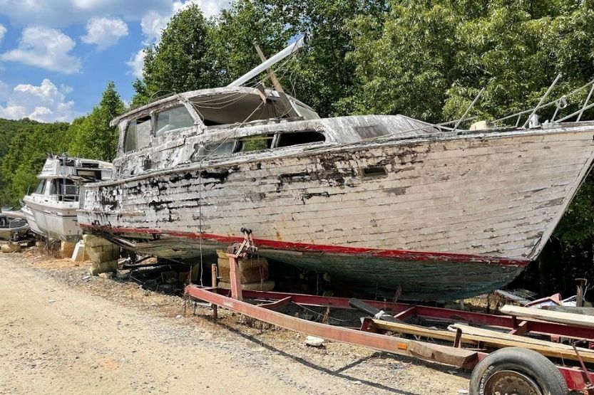 boat salvage yards